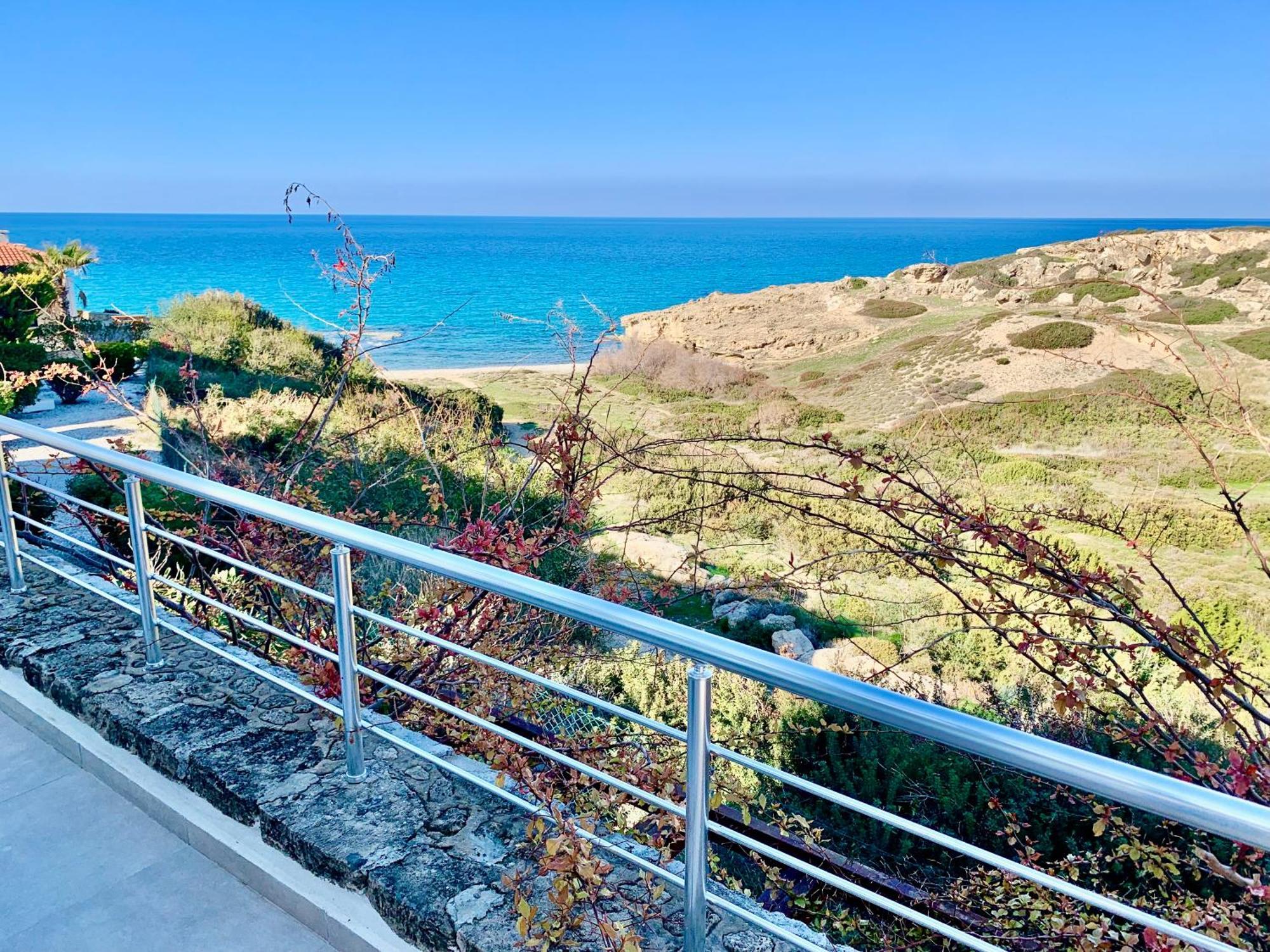 Boho Bay Apartment Akanthou Экстерьер фото